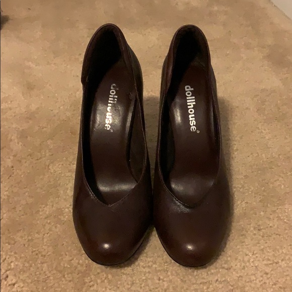 EUC Brown Leather Dollhouse Pumps - Picture 1 of 4